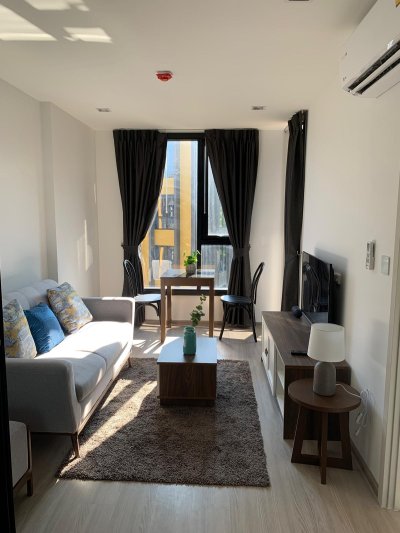 9R0381 The Base Central Condominium one bedroom 21,000/month at wichit