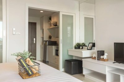 9R0386 คอนโดมิเนียม ห้องสตูดิโอ ให้เช่าเดือนละ 13,000 บาท โซนวิชิต 9R0386 คอนโดมิเนียม ห้องสตูดิโอ ให้เช่าเดือนละ 13,000 บาท โซนวิชิต