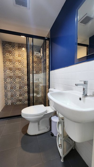 9R0464 The Base Central Condominium 2 bedroom 43,000/month at wichit