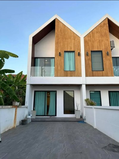 9R0465 ให้เช่าบ้านแฝดสองชั้น 3ห้องนอน 2ห้องน้ำ ราคา 30,000/เดือน โซนวิชิต