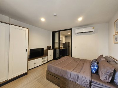 9R0480 The Base Central Condominium 1bedroom 1bathroom 18,000/month at wichit