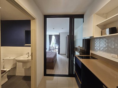 9R0480 The Base Central Condominium 1bedroom 1bathroom 18,000/month at wichit