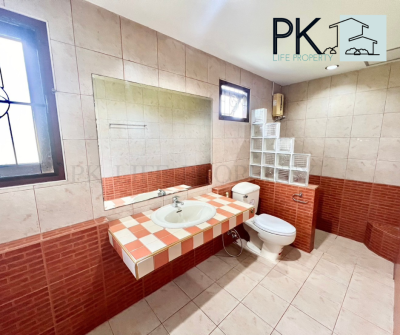 9R0546 This house for rent 3bedrooms 3bathrooms 55,000/month at wichit