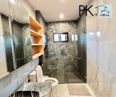 9R0548 This house for rent 4bedrooms 3bathrooms 65,000/month at wichit