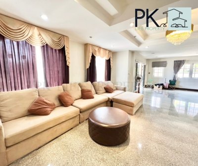 9R0548 This house for rent 4bedrooms 3bathrooms 65,000/month at wichit