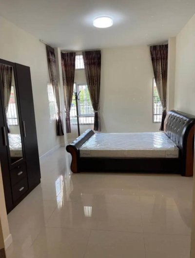 9R0552 This house for rent 3bedrooms 2bathrooms 35,000/month at wichit