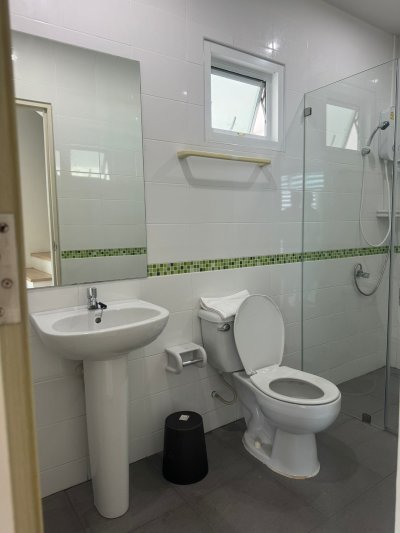 9R0564 ให้เช่าบ้านเดี่ยวสองชั้น 3ห้องนอน 2ห้องน้ำ ราคา 35,000/เดือน โซนวิชิต