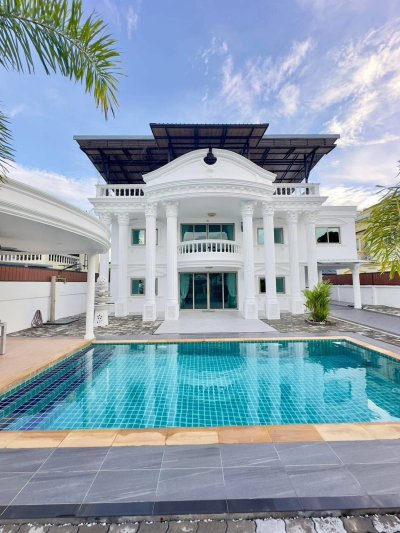 9R0578 Pool villa for rent 3 bedroom 2 bathroom 80,000/month at wichit