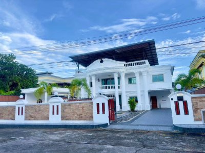 9R0578 Pool villa for rent 3 bedroom 2 bathroom 80,000/month at wichit