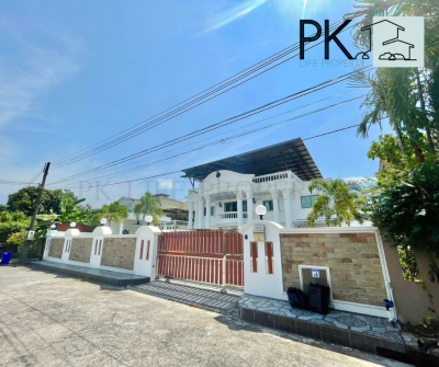 9R0578 Pool villa for rent 3 bedroom 2 bathroom 80,000/month at wichit