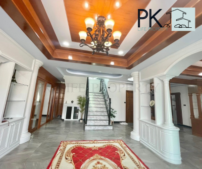 9R0578 Pool villa for rent 3 bedroom 2 bathroom 80,000/month at wichit