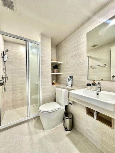 9R0583 คอนโดมิเนียม 1 ห้องนอน 1 ห้องน้ำ ให้เช่าเดือนละ 25,000 บาท โซนวิชิต