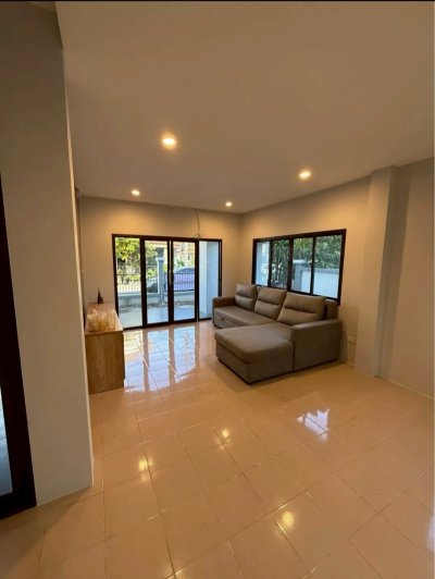 9R0643 ให้เช่าบ้านเดี่ยวสองชั้น 3 ห้องนอน 3 ห้องน้ำ ราคา 35,000/เดือน โซนวิชิต