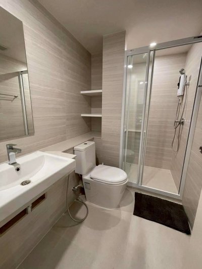 9R0652 คอนโดมิเนียม 1 ห้องนอน 1 ห้องน้ำ ให้เช่าเดือนละ 26,000 บาท โซนวิชิต