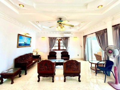 9R0654 ให้เช่า pool villa 4 ห้องนอน 4 ห้องน้ำ ราคา 180,000/เดือน โซนพันวา