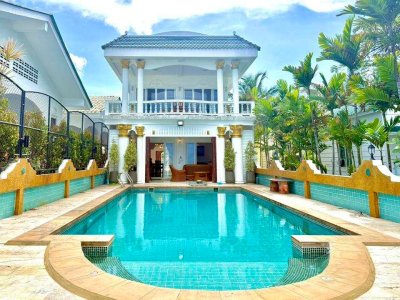 9R0654 ให้เช่า pool villa 4 ห้องนอน 4 ห้องน้ำ ราคา 180,000/เดือน โซนพันวา