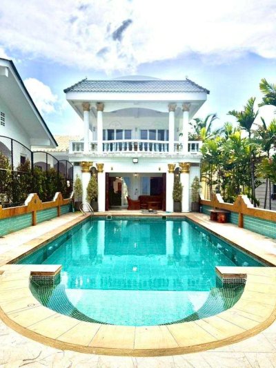 9R0654 ให้เช่า pool villa 4 ห้องนอน 4 ห้องน้ำ ราคา 180,000/เดือน โซนพันวา
