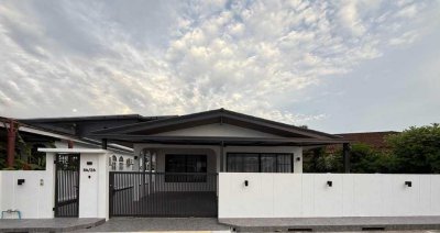 9R0661 This house for rent 3 bedroom 2 bathroom 50,000/month at wichit