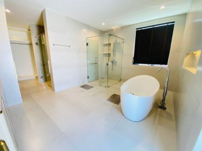 9R0672 ให้เช่า pool villa 3 ห้องนอน 5 ห้องน้ำ ราคา 130,000/เดือน โซนวิชิต