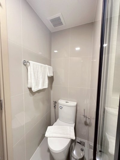 9R0679 คอนโดมิเนียม 1 ห้องนอน 1 ห้องน้ำ ให้เช่าเดือนละ 25,000 บาท โซนวิชิต