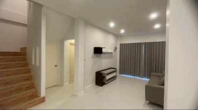 9R0681 ให้เช่าบ้านแฝดสองชั้น 3 ห้องนอน 3 ห้องน้ำ ราคา 30,000/เดือน โซนวิชิต 9R0681 ให้เช่าบ้านแฝดสองชั้น 3 ห้องนอน 3 ห้องน้ำ ราคา 30,000/เดือน โซนวิชิต