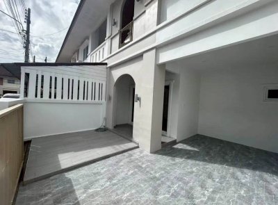 9R0681 ให้เช่าบ้านแฝดสองชั้น 3 ห้องนอน 3 ห้องน้ำ ราคา 30,000/เดือน โซนวิชิต 9R0681 ให้เช่าบ้านแฝดสองชั้น 3 ห้องนอน 3 ห้องน้ำ ราคา 30,000/เดือน โซนวิชิต