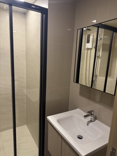 9R0695 คอนโดมิเนียม 1 ห้องนอน 1 ห้องน้ำ ให้เช่าเดือนละ 20,000 บาท โซนวิชิต