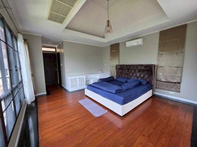 9R0708 ให้เช่าบ้านเดี่ยวสองชั้นพร้อมจากุชซี่ 2 ห้องนอน 3 ห้องน้ำ ราคา 80,000/เดือน โซนวิชิต