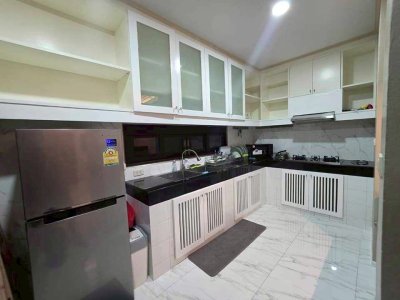 9R0708 ให้เช่าบ้านเดี่ยวสองชั้นพร้อมจากุชซี่ 2 ห้องนอน 3 ห้องน้ำ ราคา 80,000/เดือน โซนวิชิต 9R0708 ให้เช่าบ้านเดี่ยวสองชั้นพร้อมจากุชซี่ 2 ห้องนอน 3 ห้องน้ำ ราคา 80,000/เดือน โซนวิชิต