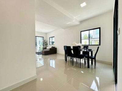 9R0724 This house for rent 3 bedroom 2 bathroom 45,000/month at wichit