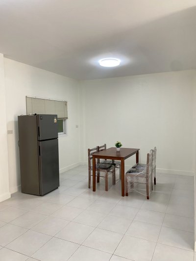 9R0725 ให้เช่าบ้านแฝดสอง 3 ห้องนอน 3 ห้องน้ำ ราคา 28,000/เดือน โซนวิชิต