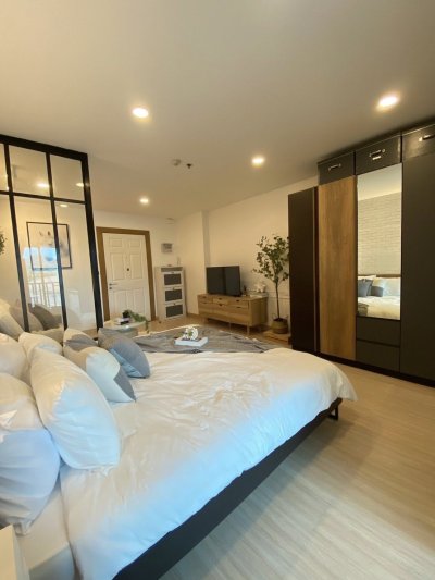 9R0726 Condominium for rent studio room 16,000/month at wichit