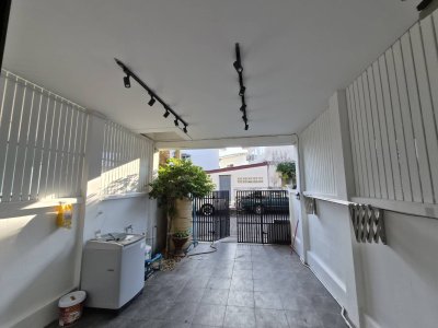 9R0738 ให้เช่าบ้านแฝดสองชั้น 3 ห้องนอน 2 ห้องน้ำ ราคา 28,000/เดือน โซนวิชิต