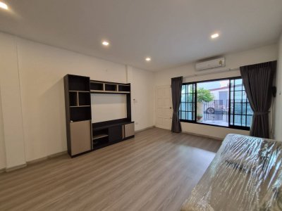 9R0738 ให้เช่าบ้านแฝดสองชั้น 3 ห้องนอน 2 ห้องน้ำ ราคา 28,000/เดือน โซนวิชิต