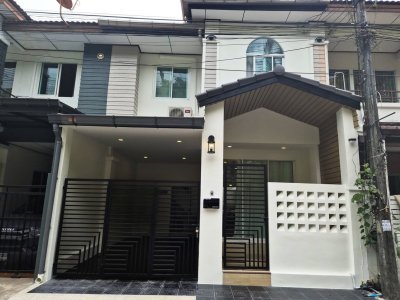 9R0740 This house for rent 3 bedroom 2 bathroom 35,000/month at wichit