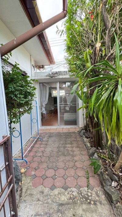 9R0742 This house for rent 3 bedroom 2 bathroom 25,000/month at wichit