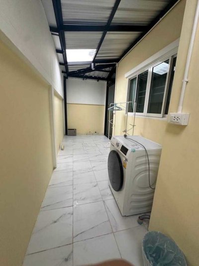 9R0757 This house for rent 3 bedroom 2 bathroom 30,000/month at wichit