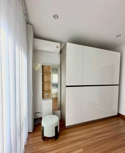 9R0765 This house for rent 3 bedroom 3 bathroom 65,000/month at wichit