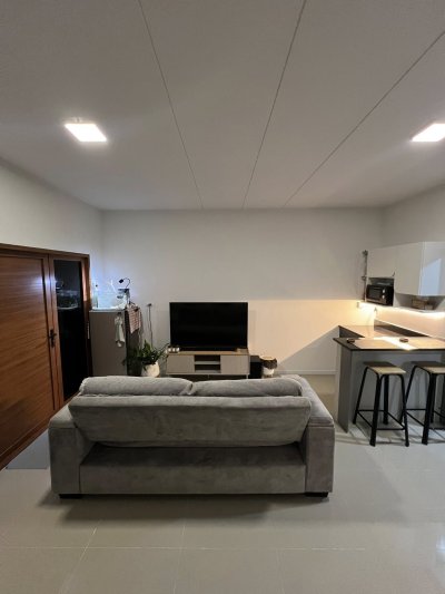 9R0770 ให้เช่าบ้านแฝดสองชั้น 2 ห้องนอน 2 ห้องน้ำ ราคา 35,000/เดือน โซนวิชิต