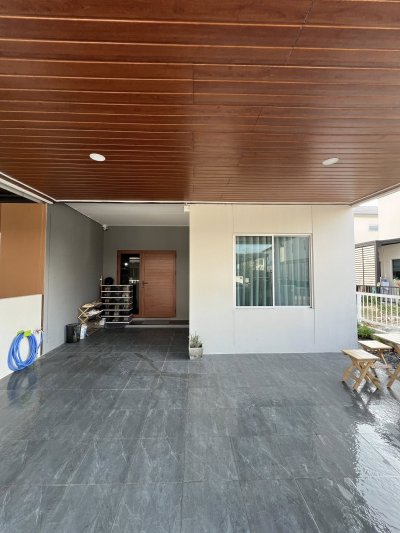 9R0770 ให้เช่าบ้านแฝดสองชั้น 2 ห้องนอน 2 ห้องน้ำ ราคา 35,000/เดือน โซนวิชิต