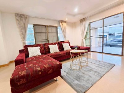 9R0788 ให้เช่าบ้านแฝดสองชั้น 2 ห้องนอน 2 ห้องน้ำ ราคา 65,000/เดือน โซนวิชิต