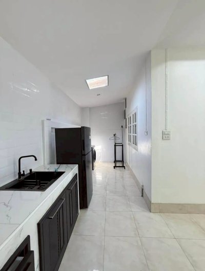 9R0794 This house for rent 2 bedroom 1 bathroom 20,000/month at wichit