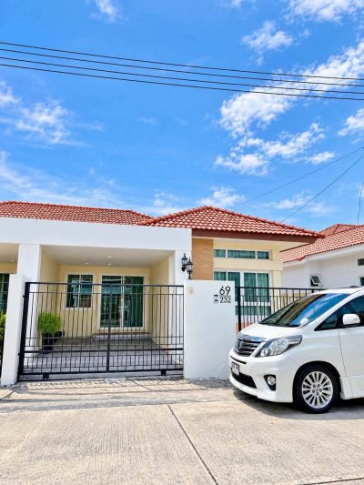 9R0828 This house for rent 3 bedroom 2 bathroom 32,000/month at wichit