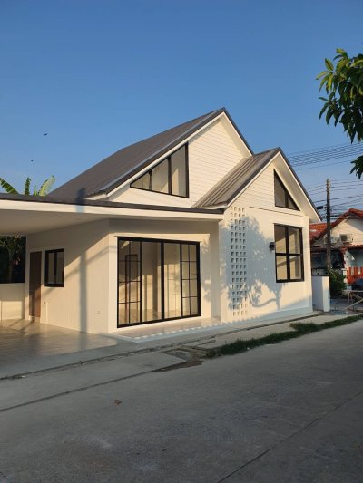 9S0062 This house for sale 2bedrooms 1bathroom 2,990,000 bath location at wichit