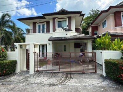 9S0065 This house for sale 4,030,000 baht 3bedrooms 2bathrooms location at wichit