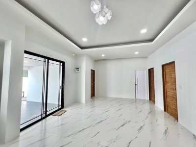 9S0067 This house for sale 6,290,000 baht 4bedroom 3bathroom located at wichit