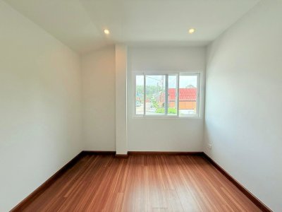 9S0096 ขายบ้านแฝดสองชั้น ราคา 5,650,000 บาท 3 ห้องนอน 3 ห้องน้ำ โซนวิชิต