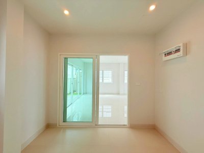 9S0096 ขายบ้านแฝดสองชั้น ราคา 5,650,000 บาท 3 ห้องนอน 3 ห้องน้ำ โซนวิชิต 9S0096 ขายบ้านแฝดสองชั้น ราคา 5,650,000 บาท 3 ห้องนอน 3 ห้องน้ำ โซนวิชิต