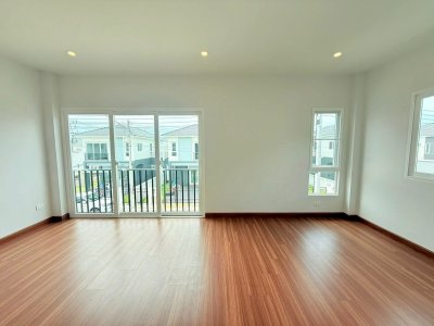 9S0096 ขายบ้านแฝดสองชั้น ราคา 5,650,000 บาท 3 ห้องนอน 3 ห้องน้ำ โซนวิชิต