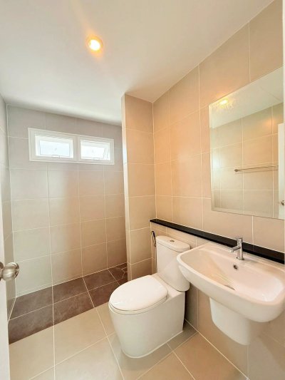 9S0096 ขายบ้านแฝดสองชั้น ราคา 5,650,000 บาท 3 ห้องนอน 3 ห้องน้ำ โซนวิชิต